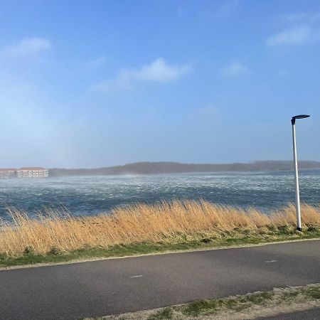 Vakantiewoning 100M Van Het Strand Met 1 Slaapkamer Westkapelle Exteriör bild