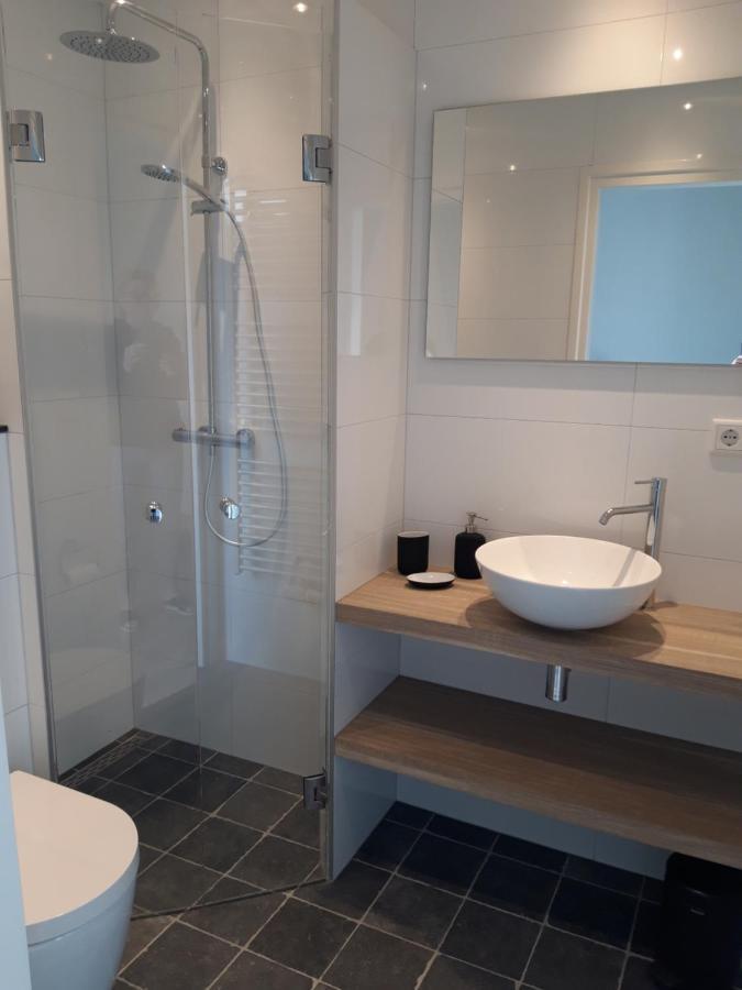 Vakantiewoning 100M Van Het Strand Met 1 Slaapkamer Westkapelle Exteriör bild